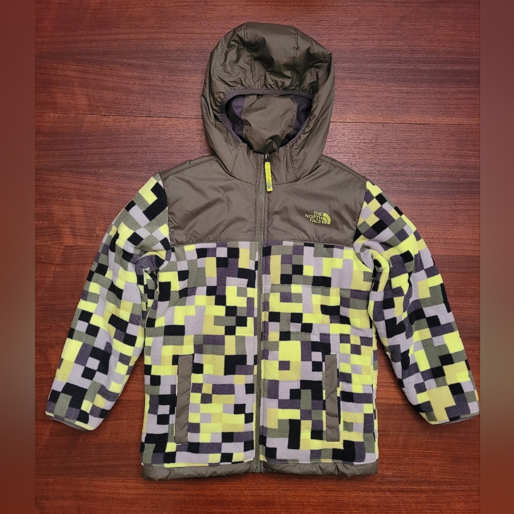 The North Face Boy's Reversible Jacket size M (10/12)